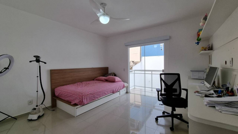 Casa de condomínio à venda Tanque com 304m² e 4 quartos por R$ 950.000 - 2139516768-17.jpeg