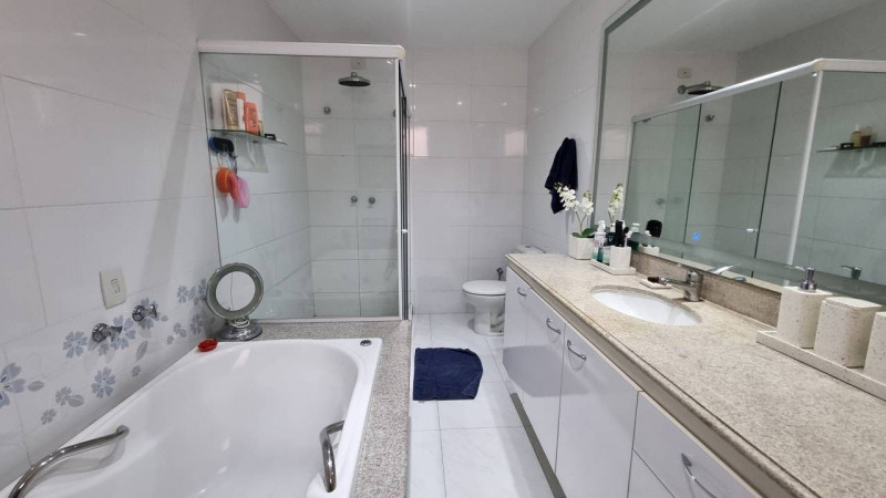 Casa de condomínio à venda Tanque com 304m² e 4 quartos por R$ 950.000 - 309999425-9.jpeg