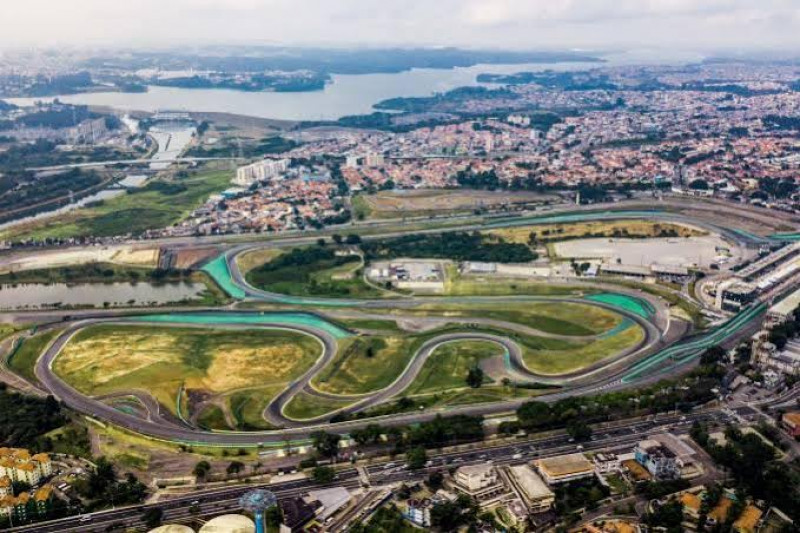 Casa à venda Interlagos com 220m² e 2 quartos por R$ 850.000 - 1051085989-images-1.jpeg