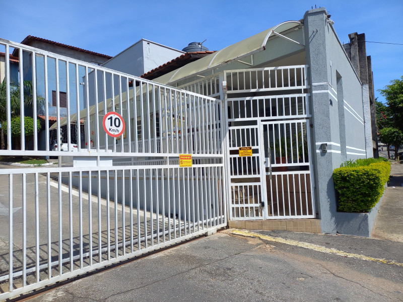 Casa de condomínio à venda Vila Araguaia com 136m² e 3 quartos por R$ 380.000 - frente-cond-03.jpg