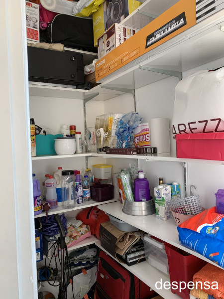 Apartamento à venda Santa Cruz dos Lazaros com 108m² e 3 quartos por R$ 420.000 - 1916585305-despensa.jpg