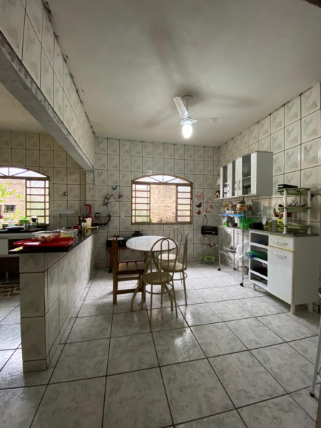 Casa de condomínio à venda Centro com 200m² e 3 quartos por R$ 680.000 - 1394832198-016.jpeg