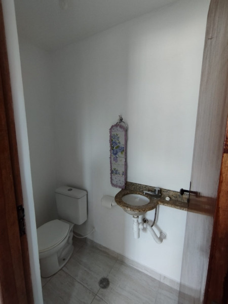 Casa à venda Aguassai com 70m² e 3 quartos por R$ 375.000 - 92001333-foto-lavabo.jpg