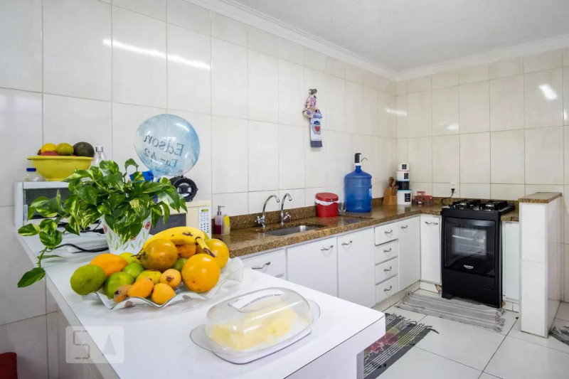 Casa à venda Vila Cleonice com 200m² e 3 quartos por R$ 640.000 - 1780099626-43.jpg