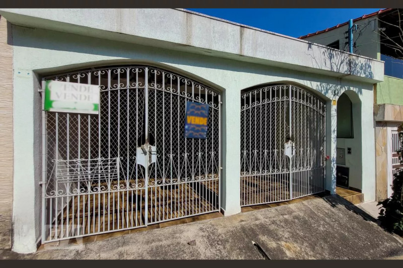 Casa à venda Vila Cleonice com 200m² e 3 quartos por R$ 640.000 - 1871454732-64.jpg