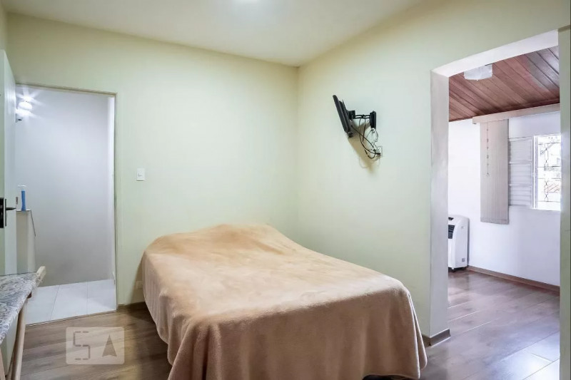 Casa à venda Vila Cleonice com 200m² e 3 quartos por R$ 640.000 - 1880434448-13.jpg