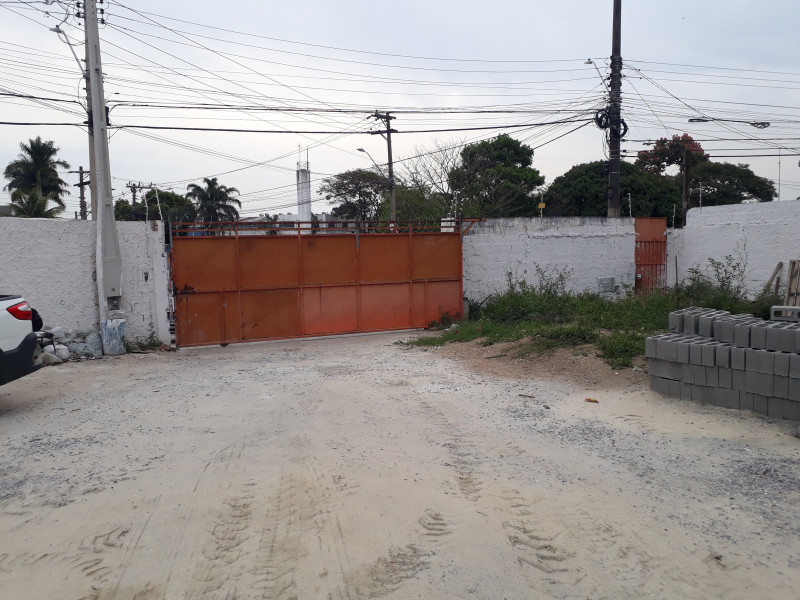 Terreno para alugar Chácaras Reunidas com 654m² e 1 quarto por R$ 1.400 - 863850842-20220921-164701.jpg