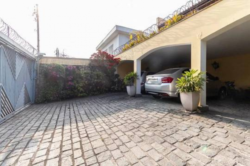 Casa à venda Brooklin com 400m² e 4 quartos por R$ 3.200.000 - 1707303272-garagem.png