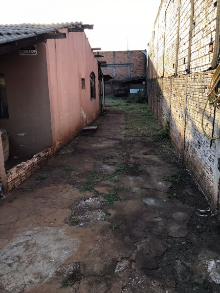 Terreno à venda Conjunto Parigot de Souza 1 com 292m² e 1 quarto por R$ 185.000 - 1349805574-img-20221120-wa0214.jpg