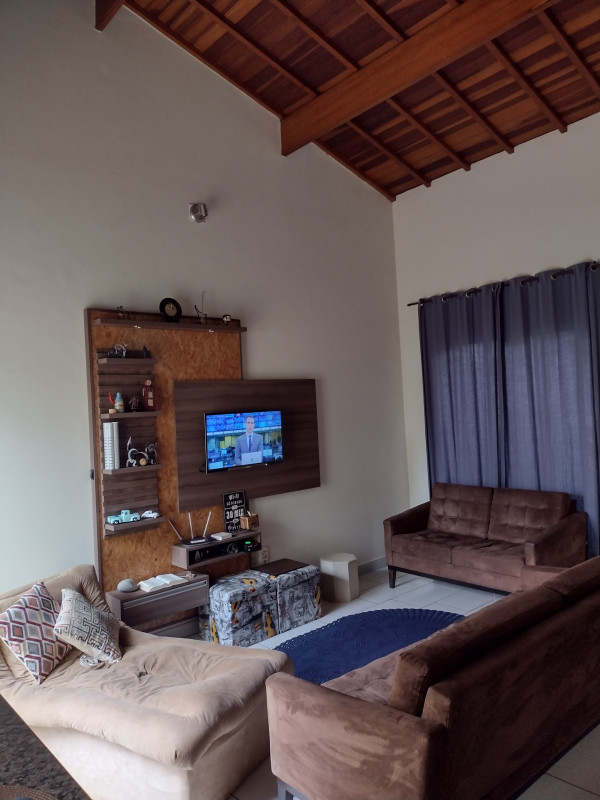 Casa à venda Jardim Europark com 150m² e 1 quarto por R$ 280.000 - 831095898-img-20220929-094403679-hdr.jpg