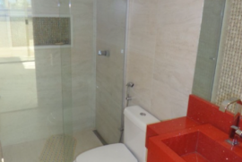 Apartamento à venda Centro com 194m² - 3 dormitórios -  vagas - R$ 2.200.000 - 1218908270-banheiro-social-2o-andar.png