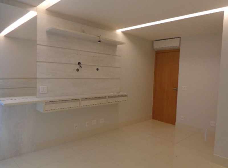 Apartamento à venda Centro com 194m² e 3 quartos por R$ 2.200.000 - 980682377-suite.png