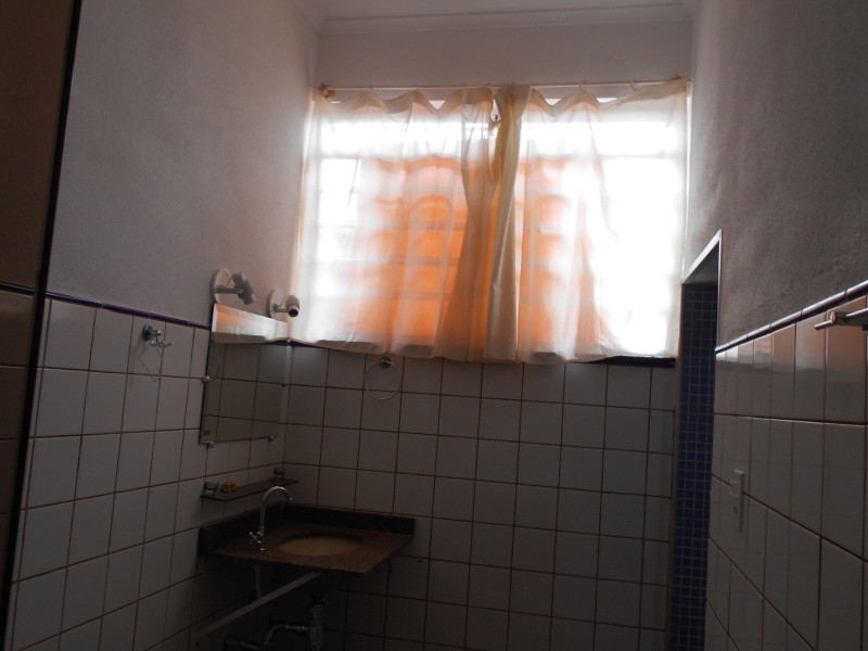 Casa à venda Jardim García com 300m² e 3 quartos por R$ 550.000 - 326033003-dscn1021.JPG