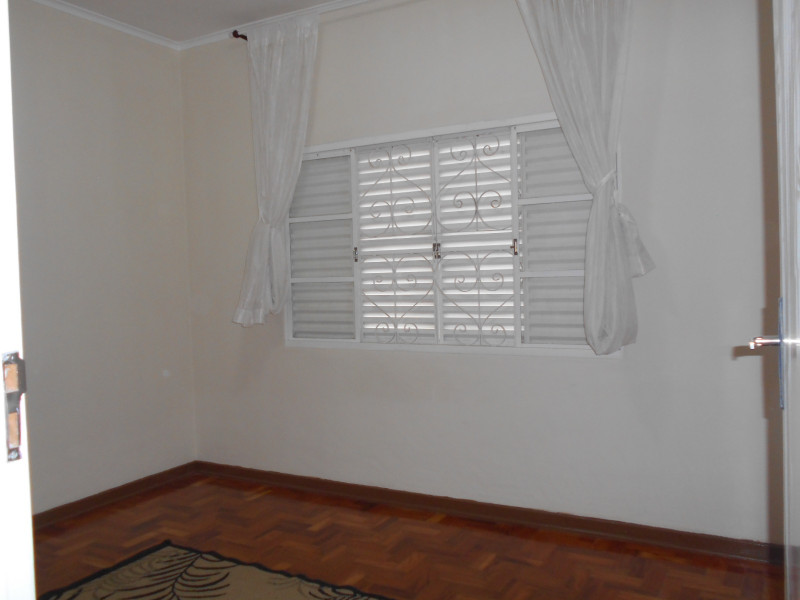 Casa à venda Jardim García com 300m² e 3 quartos por R$ 550.000 - 433036776-dscn1025.JPG