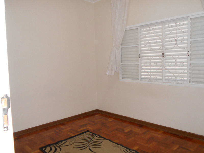 Casa à venda Jardim García com 300m² e 3 quartos por R$ 550.000 - 887153815-dscn1012.JPG