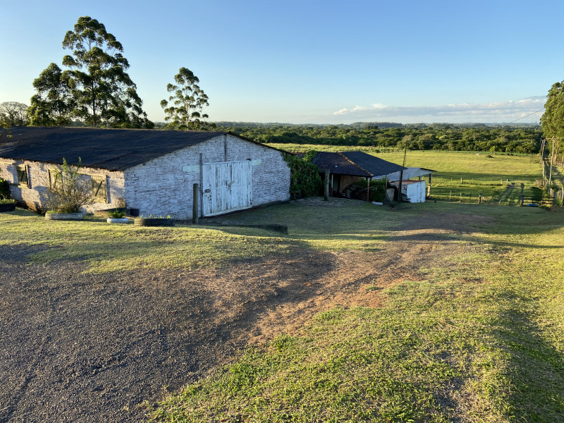 Chácara à venda Centro com 93000m² e 2 quartos por R$ 1.350.000 - 1999241365-5af9ce00-84b2-4757-b589-2bde29543af7.jpeg