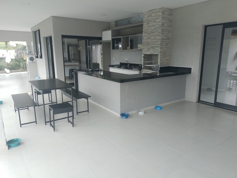 Casa de condomínio à venda Centro com 250m² e 4 quartos por R$ 1.350.000 - 1691049600-20221219-160802.jpg