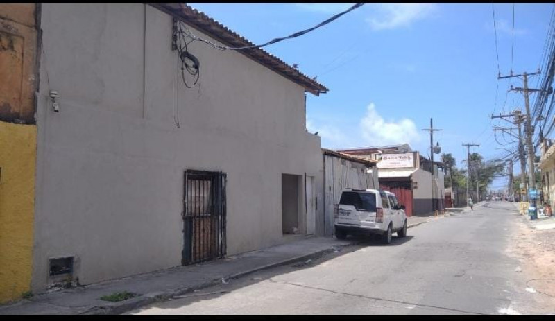 Comercial à venda Pituaçu com 1200m² e 1 quarto por R$ 3.000.000 - 1673020184-imagem-do-whatsapp-de-2022-12-20-as-09.jpg