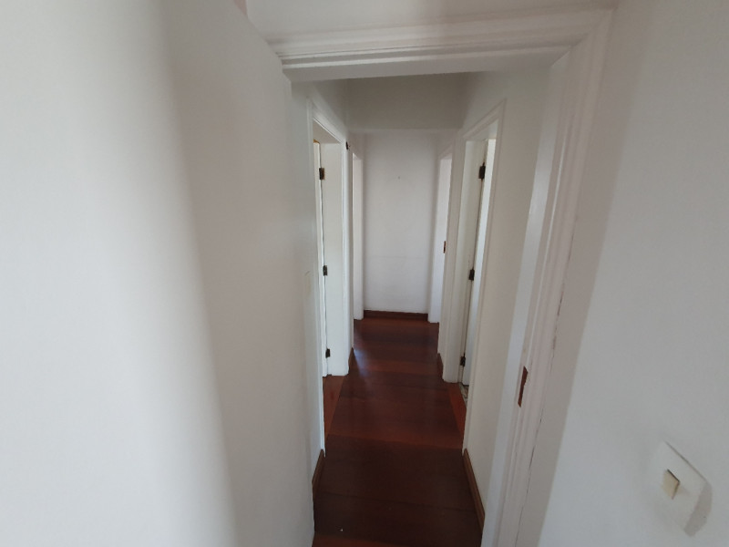 Apartamento à venda Parque Mandaqui com 102m² e 3 quartos por R$ 595.000 - 1816239784-corredor-quartos.jpg