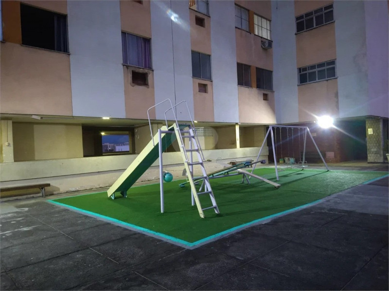 Apartamento à venda Madureira com 70m² e 3 quartos por R$ 170.000 - 2119771124-playground.jpeg