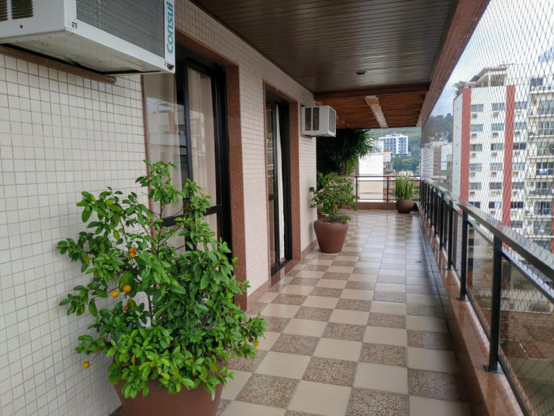 Apartamento à venda Vila Isabel com 485m² e 5 quartos por R$ 1.720.000 - 1615488592-30-varanda.jpg