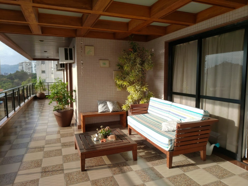 Apartamento à venda Vila Isabel com 485m² e 5 quartos por R$ 1.720.000 - 1676159412-31-varanda.jpg