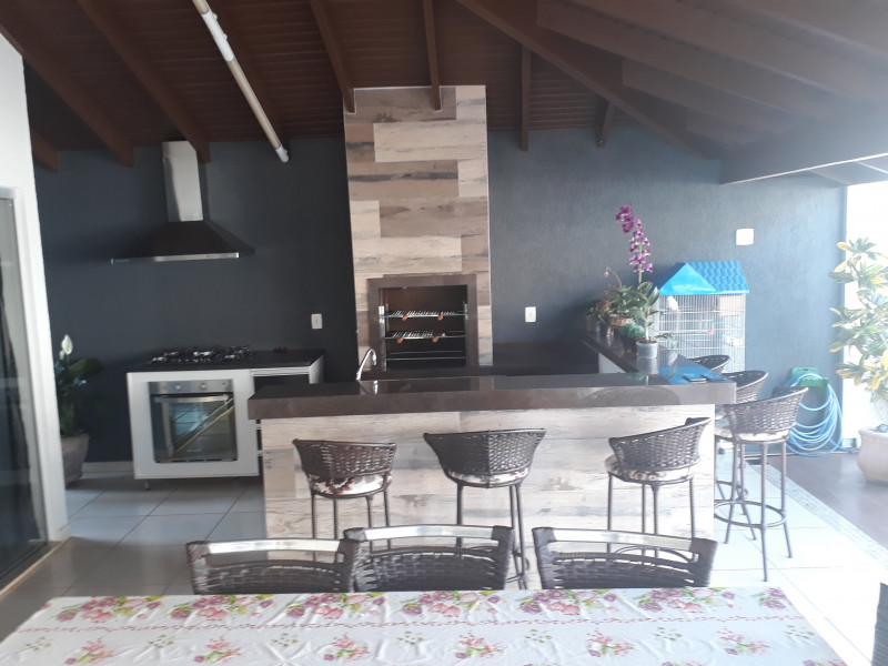 Casa à venda Jardim dos Ipês com 250m² e 3 quartos por R$ 590.000 - 158277244-59ed6d7f-1f6b-497d-b209-e266e86608a7.jpeg