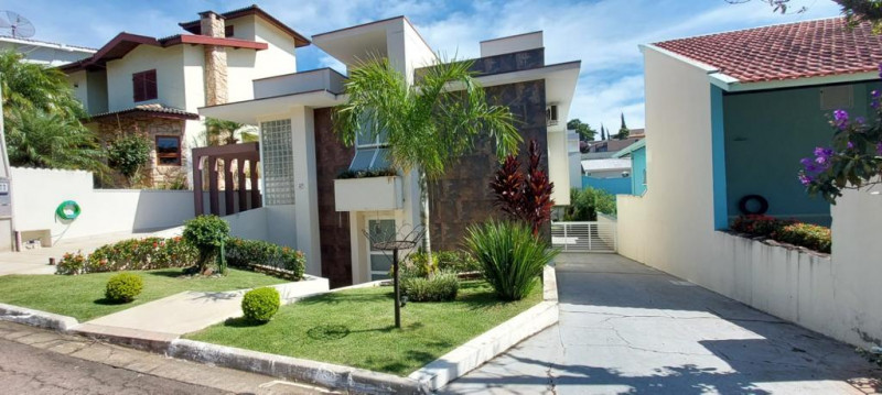 Casa de condomínio à venda Vilagge Capricio com 327m² e 4 quartos por R$ 1.800.000 - 2083380600-c98dde86-b6aa-4837-a19a-727db72265b5.jpeg