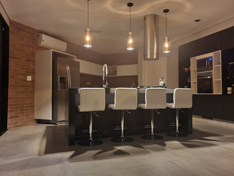 Casa de condomínio à venda Centro com 340m² e 4 quartos por R$ 2.300.000 - 1054457055-img-20221227-wa0076.jpg