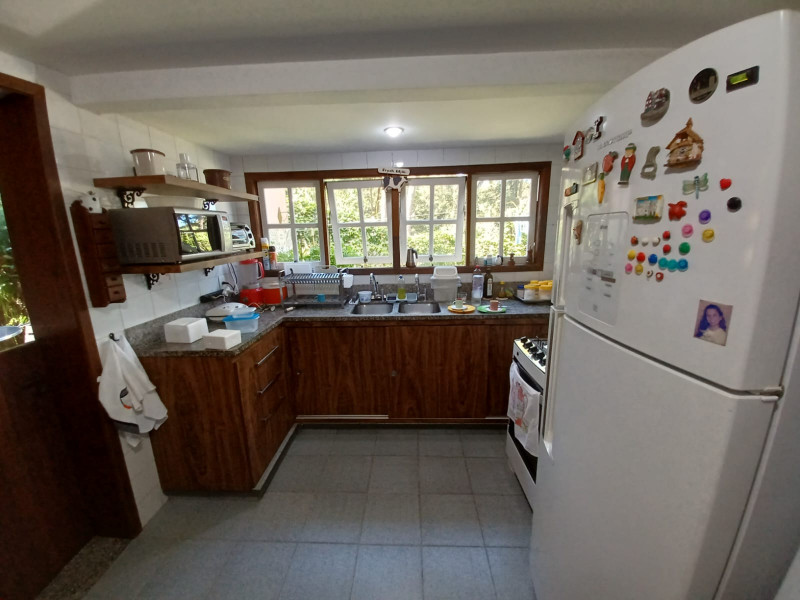 Casa à venda Maria Paula com 250m² e 3 quartos por R$ 750.000 - 1045688765-23698bba-03de-4cf4-9625-7852f16e89f6.jpg