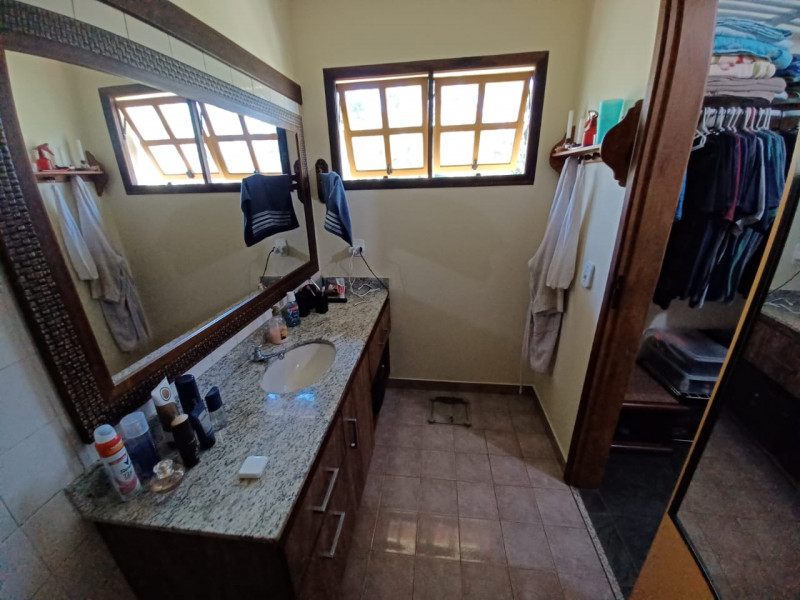 Casa à venda Maria Paula com 250m² e 3 quartos por R$ 750.000 - 1564430136-d1c4de17-c224-4d96-ae59-d6c27198fb73.jpg