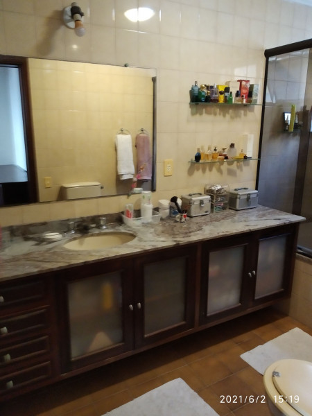 Apartamento à venda Boqueirão com 18454m² e 3 quartos por R$ 870.000 - 11050921-037-wc-suite.jpg