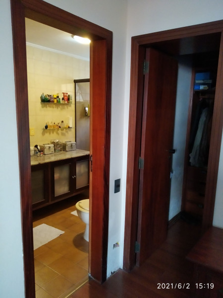 Apartamento à venda Boqueirão com 18454m² e 3 quartos por R$ 870.000 - 1524857991-036-suite-entradawcecloset.jpg