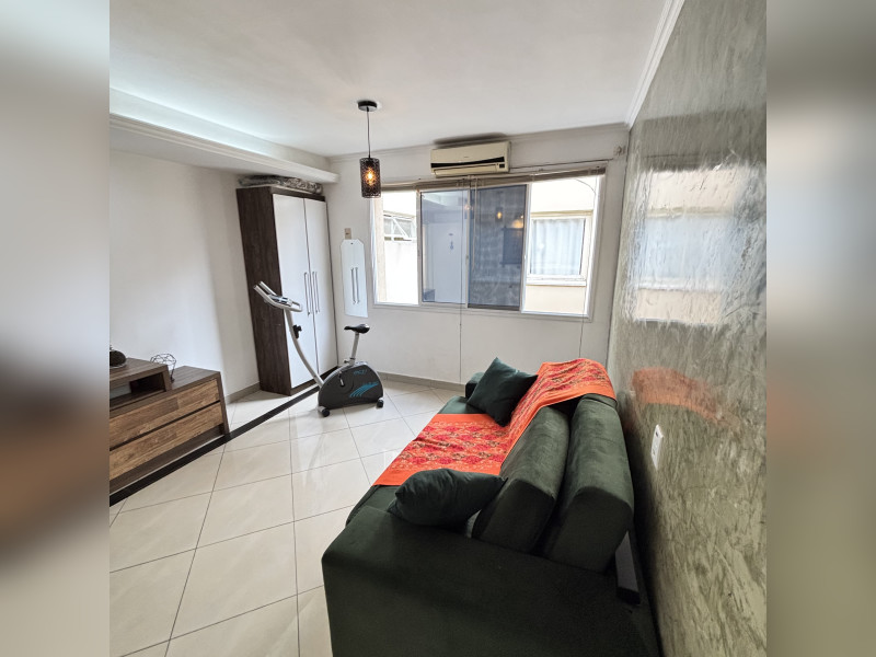 imóvel com 28m² - Floresta - Porto Alegre