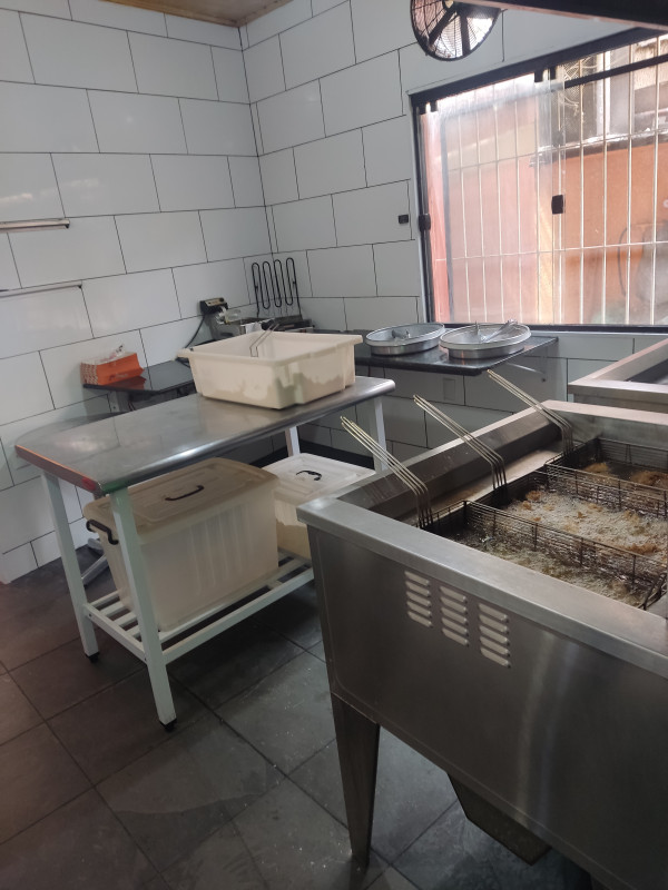 Comercial à venda Vila São Geraldo com 144m² e 1 quarto por R$ 850.000 - 1716349416-img-20220921-123138.jpg