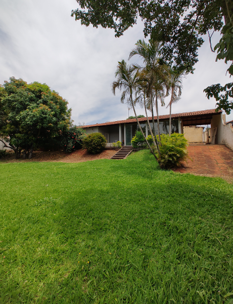 Casa à venda Bairro São José com 147m² e 2 quartos por R$ 700.000 - 1385092102-001.png