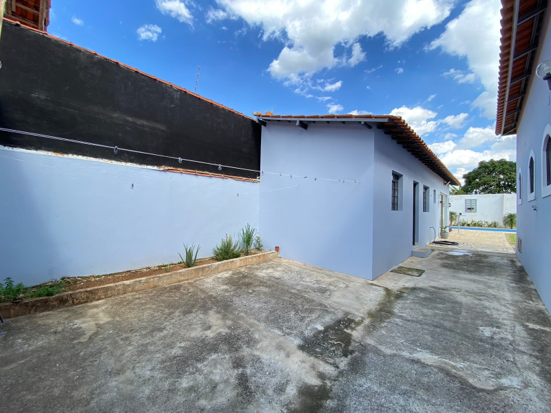 Chácara à venda Lot. Parque das Arvores com 1500m² e 3 quartos por R$ 1.200.000 - 1811125170-img-20230104-wa0005.jpg