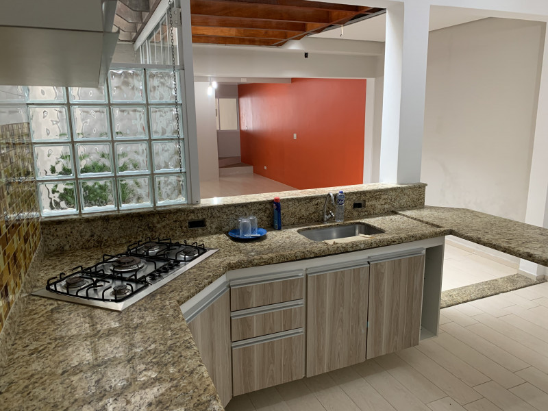 Casa à venda Conj. Res. Pombeva com 181m² e 3 quartos por R$ 740.000 - 1116465556-c31773b2-5c77-4d3a-ac6c-56ce626c8288.jpeg