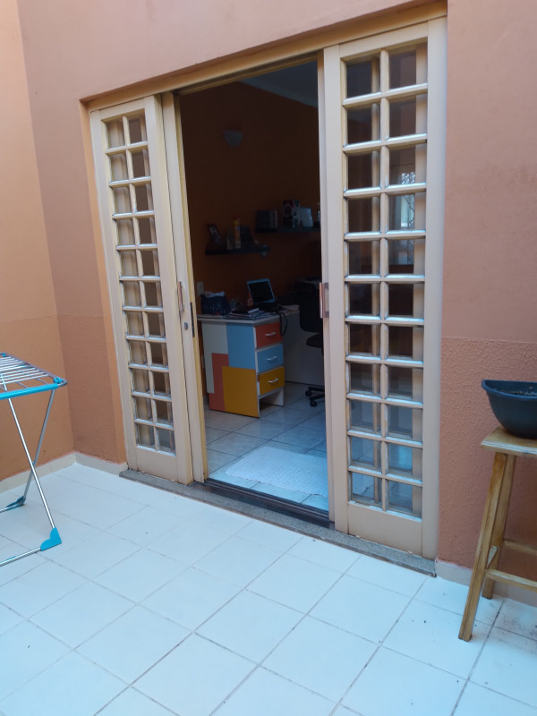 Casa à venda Jardim Santa Filomena com 110m² e 3 quartos por R$ 500.000 - 2077009055-20230118-081307.jpg