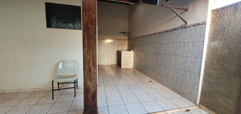 Casa à venda Jardim santaella com 200m² e 2 quartos por R$ 250.000 - 1852645897-20200809-174820.jpg