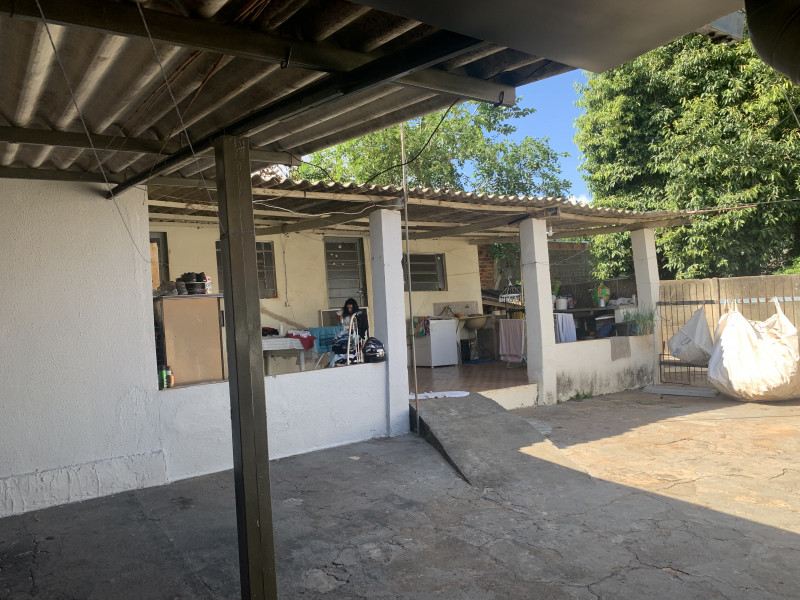 Casa à venda Vila Toninho com 450m² e 5 quartos por R$ 400.000 - 188329226-e639aabd-d8de-44b6-9d82-ab462cf08530.jpeg