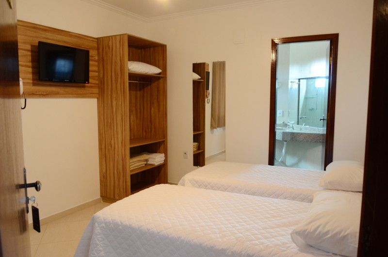 Comercial à venda Centro com 16000m² e 1 quarto por R$ 2.800.000 - 1559683591-dsc-3312.JPG