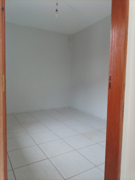 Casa à venda Jardim Ipê III com 200m² e 4 quartos por R$ 250.000 - 1697211551-img-20230107-wa0020.jpg