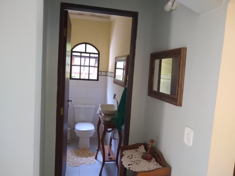 Chácara à venda Caceia  com 320m² e 4 quartos por R$ 850.000 - lavabo.jpg
