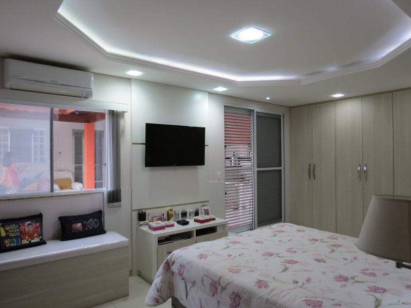Casa à venda Residencial Village Santana com 250m² e 4 quartos por R$ 750.000 - 2005141525-img-1305.JPG
