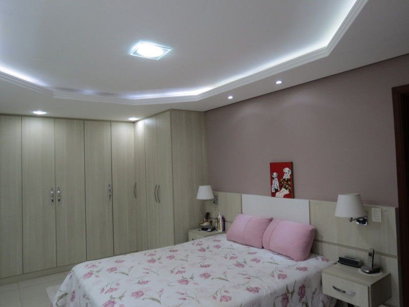 Casa à venda Residencial Village Santana com 250m² e 4 quartos por R$ 750.000 - 345105474-img-1306.JPG
