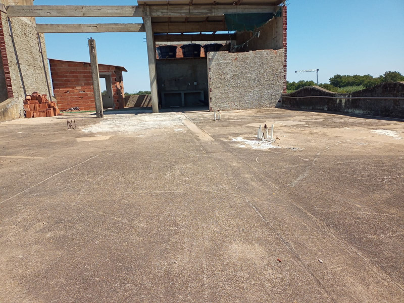Comercial à venda Atafona com 240m² e 1 quarto por R$ 1.300.000 - 1383409357-whatsapp-image-2023-01-09-at-11.jpeg