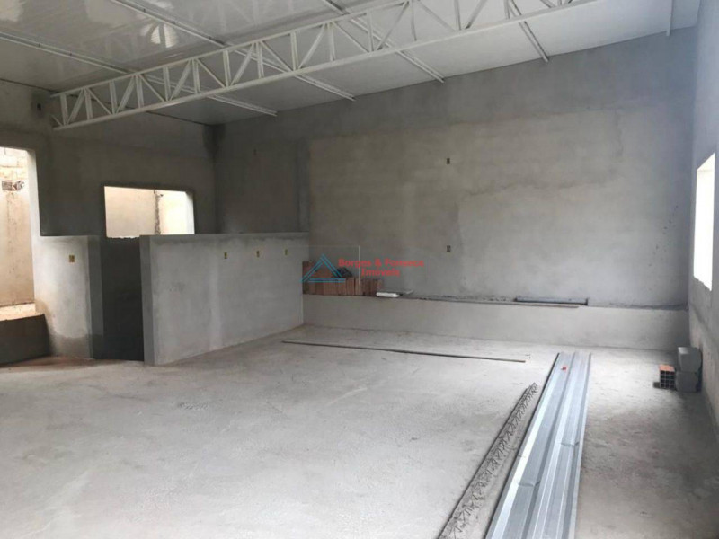 Comercial à venda Vila Paiva com 334m² e 1 quarto por R$ 820.000 - 1326308268-salao-superior-85-m2-coberto-com-telha-forro-escada.jpg