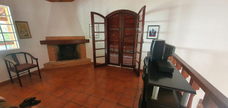 Chácara à venda Parque Industrial do Pinheirinho com 406m² e 4 quartos por R$ 950.000 - 373922469-whatsapp-image-2020-12-01-at-17.jpeg