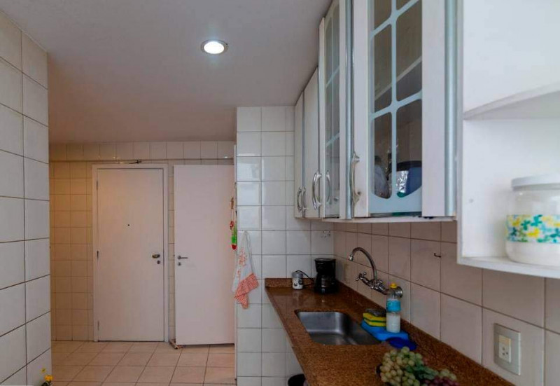 Apartamento à venda Tijuca com 122m² e 3 quartos por R$ 990.000 - 967606119-parte-da-cozinha.jpeg